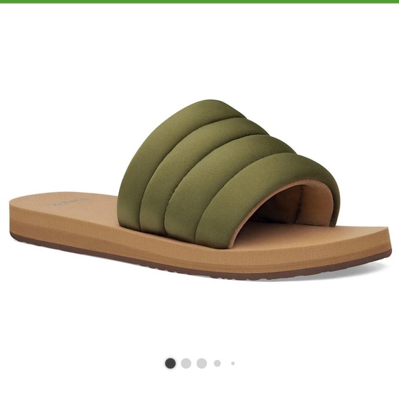 Sanuk Shoes - SANUK WOMEN'S PUFF N SLIDE ST DARK OLIVE